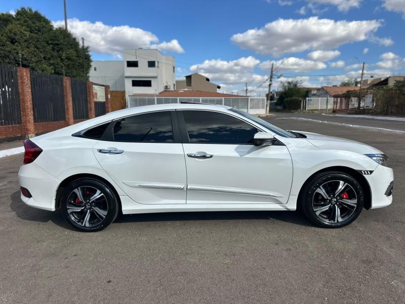 foto do CIVIC TOURING AT 2018