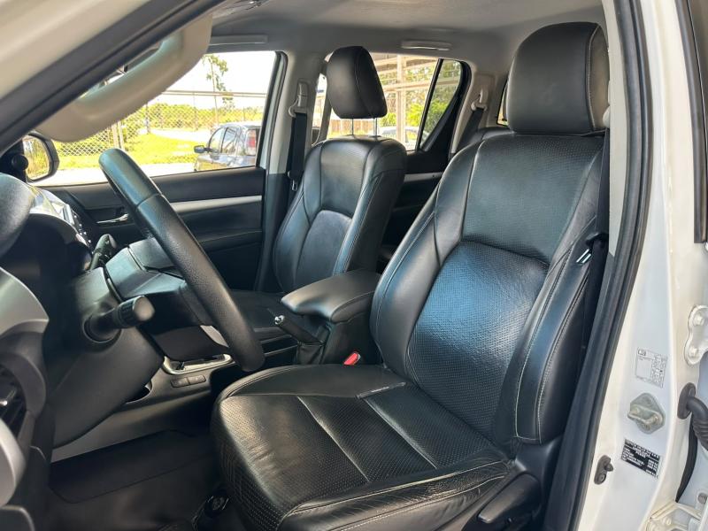 foto do HILUX CD SR 4X4 2.8 TB DIESEL AT 2022
