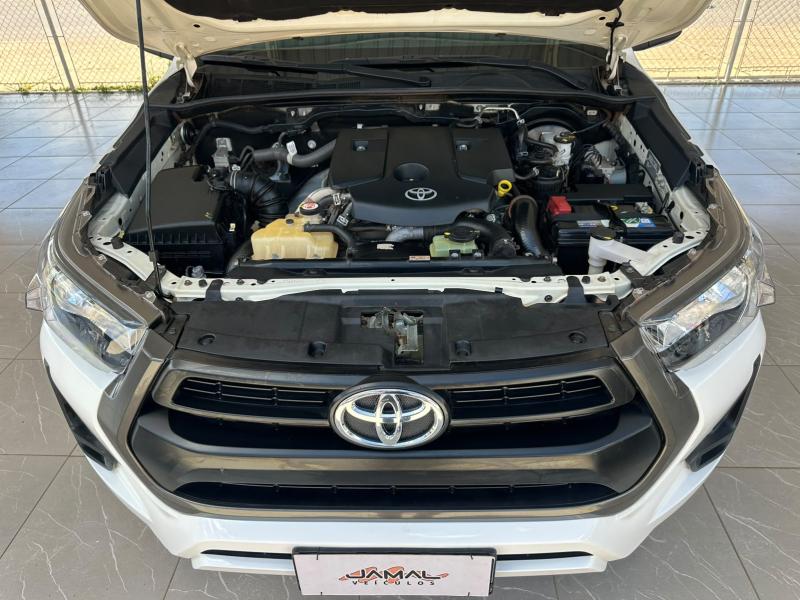 foto do HILUX CD SR 4X4 2.8 TB DIESEL AT 2022