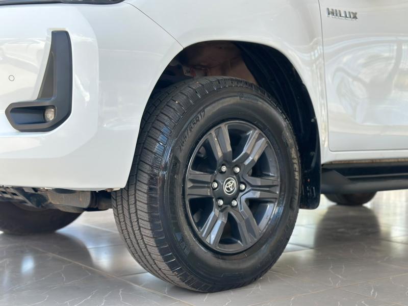 foto do HILUX CD SR 4X4 2.8 TB DIESEL AT 2022
