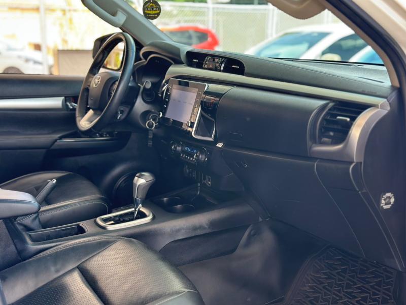 foto do HILUX CD SR 4X4 2.8 TB DIESEL AT 2022