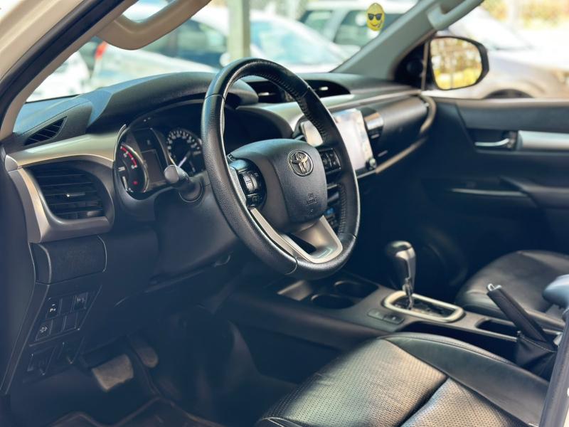 foto do HILUX CD SR 4X4 2.8 TB DIESEL AT 2022
