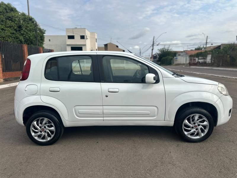 foto do UNO VIVACE 1.0 2014