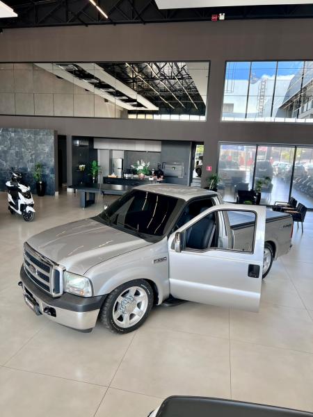 foto do F-250 XL L 2002