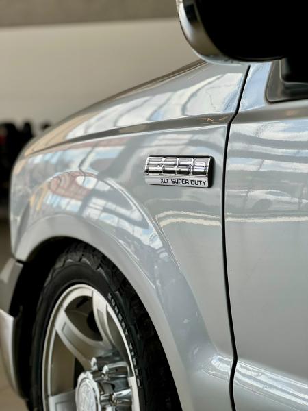 foto do F-250 XL L 2002