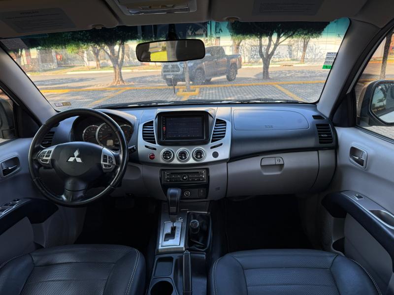 foto do L200 TRITON FLEX (REPASSE) 2015