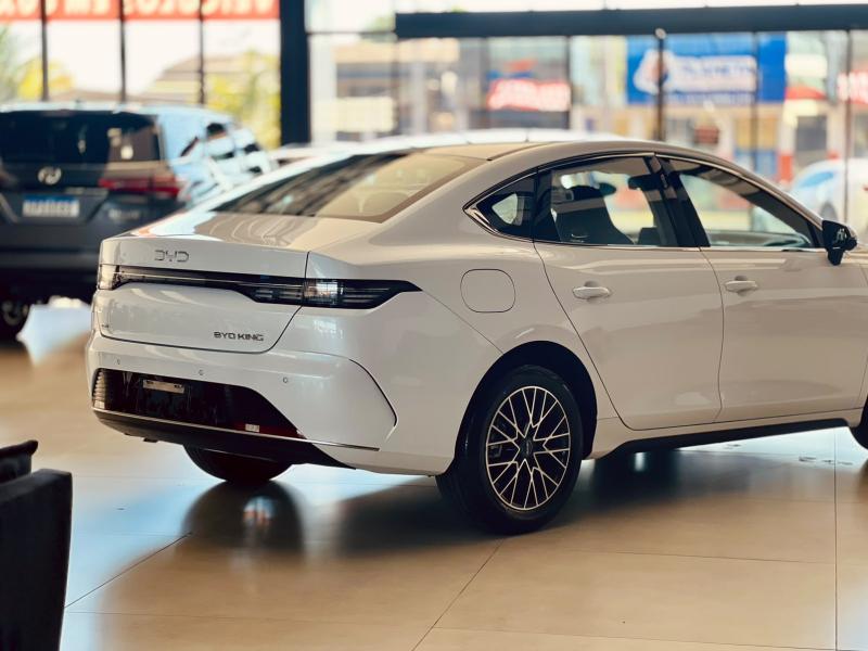 foto do BYD KING GL ZERO KM 2026