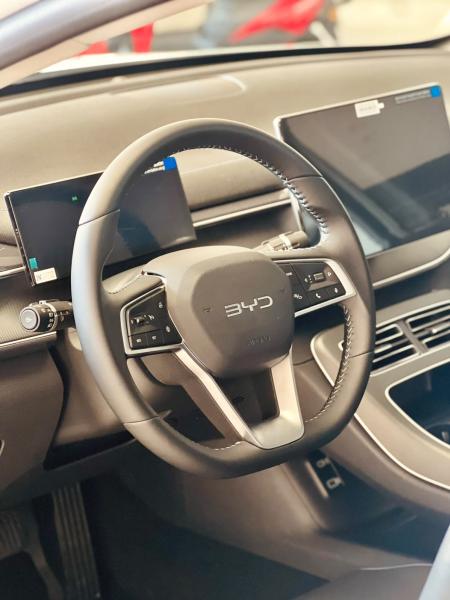 foto do BYD KING GL ZERO KM 2026