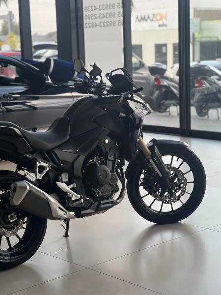 foto do CB 500X 2024