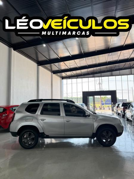 foto do DUSTER 1.6 E 4X2 2017