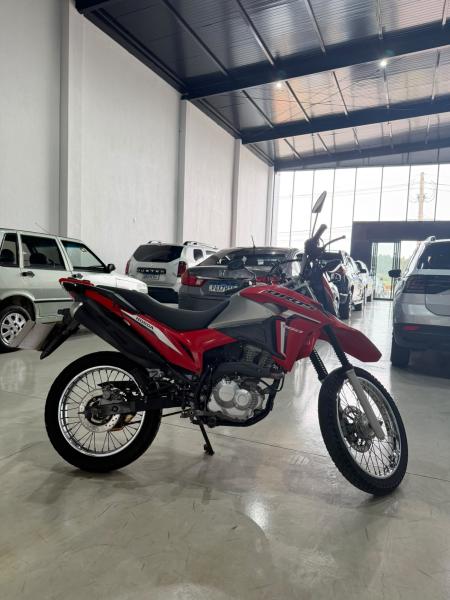 foto do NXR160 BROS ESDD 2023