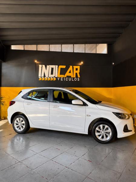 Foto do veículo CHEVROLET ONIX LT