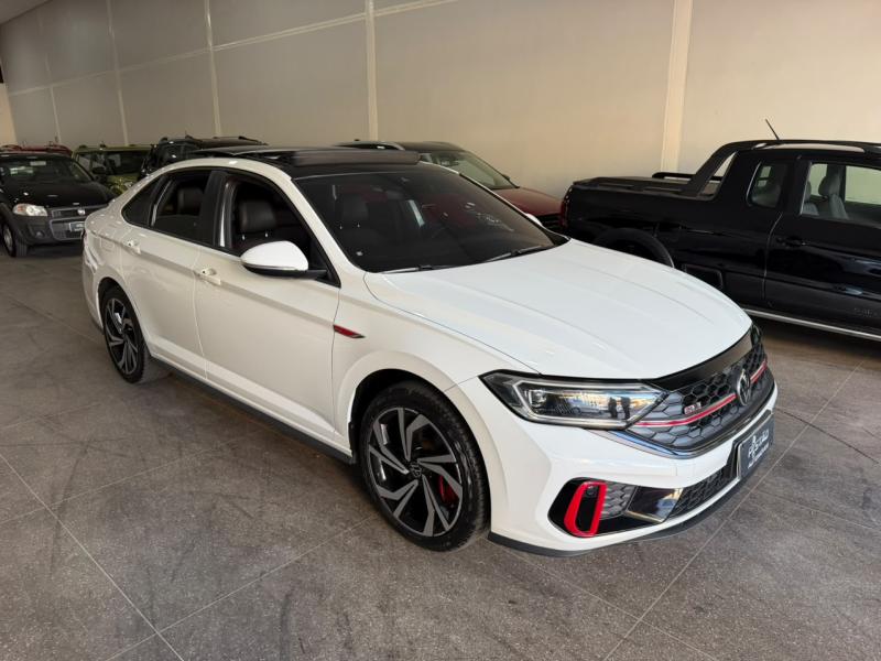 Foto do veículo VOLKSWAGEN JETTA GLI