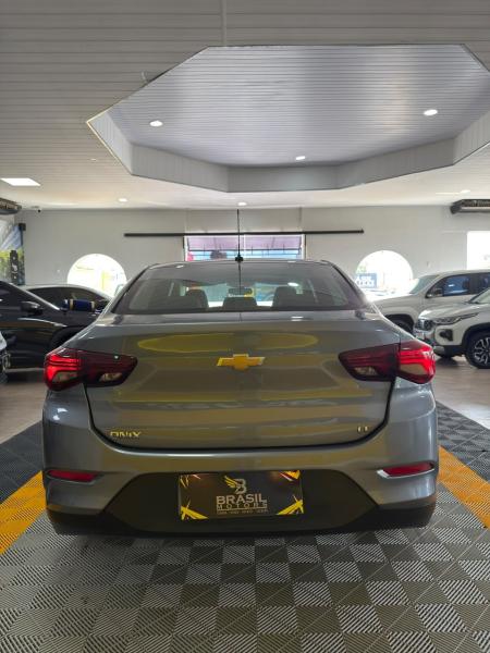 foto do ONIX SEDAN PLUS 1.0 LT MANUAL 2023