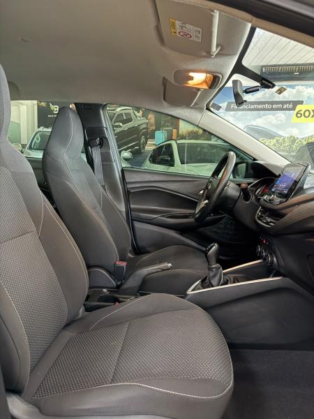 foto do ONIX SEDAN PLUS 1.0 LT MANUAL 2023