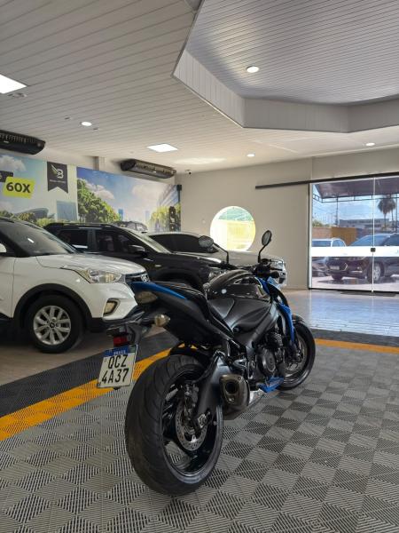 foto do SUZUKI GSX S1000 2019