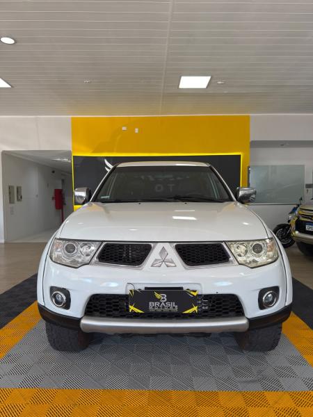 foto do TRITON HPE 3.5 V6 AUTOMATICA 2013