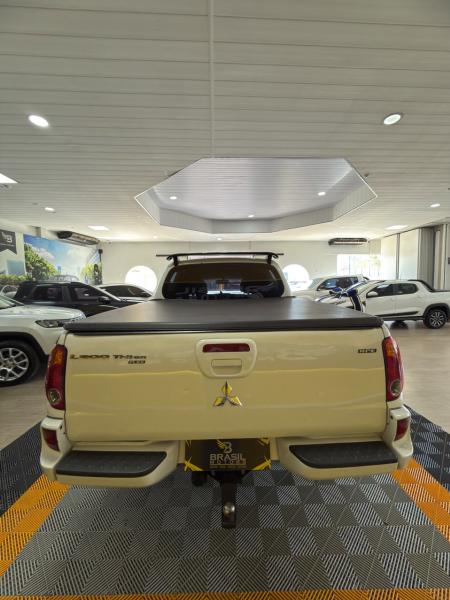 foto do TRITON HPE 3.5 V6 AUTOMATICA 2013