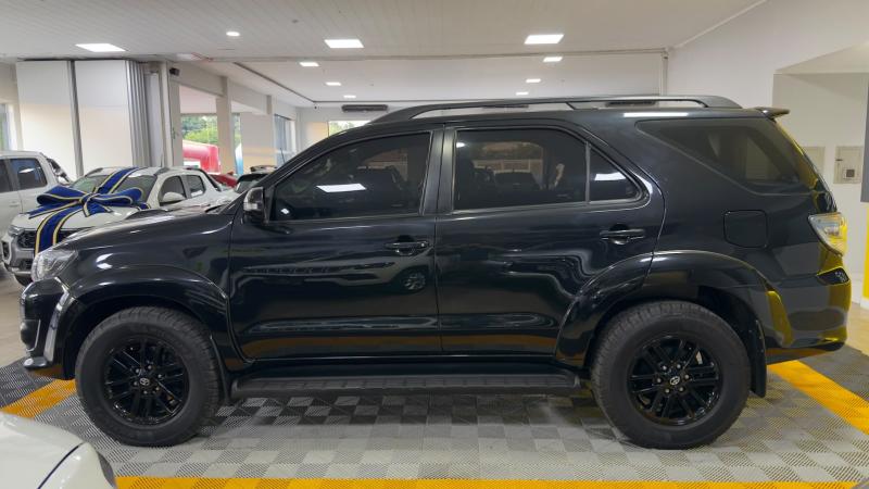 foto do SW4 3.0 SRV 4X4 AUTOMATICA 2014