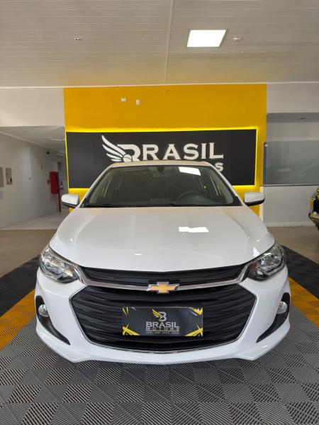 foto do ONIX PLUS 1.0 LT MANUAL 2020