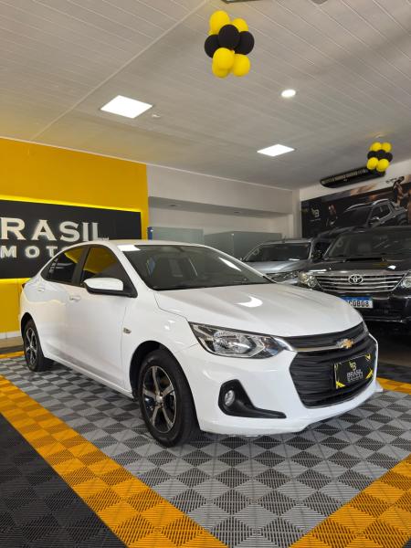 foto do ONIX PLUS 1.0 LT MANUAL 2020