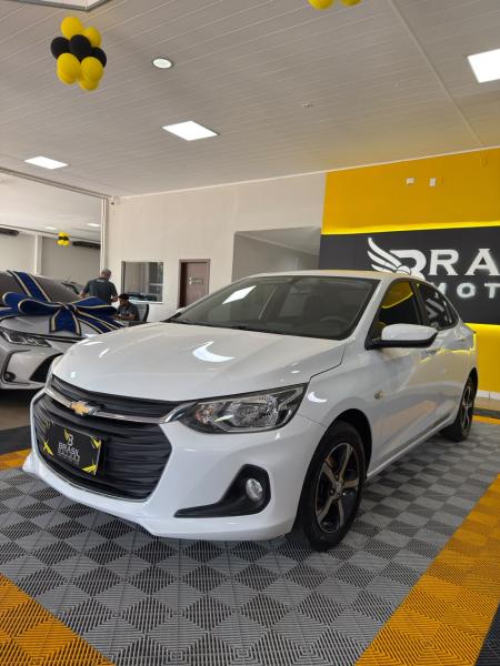 foto do ONIX PLUS 1.0 LT MANUAL 2020