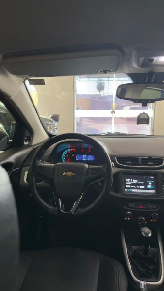 foto do ONIX 1.0 LT MANUAL 2017