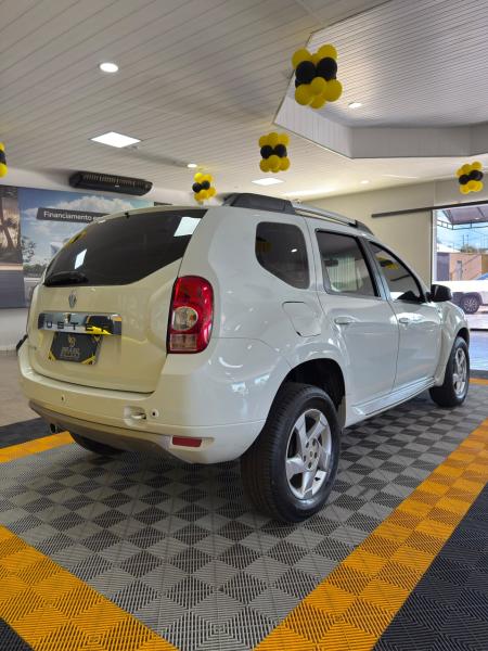 foto do DUSTER 2.0 DYNAMIQUE AUTOMATICO 2015