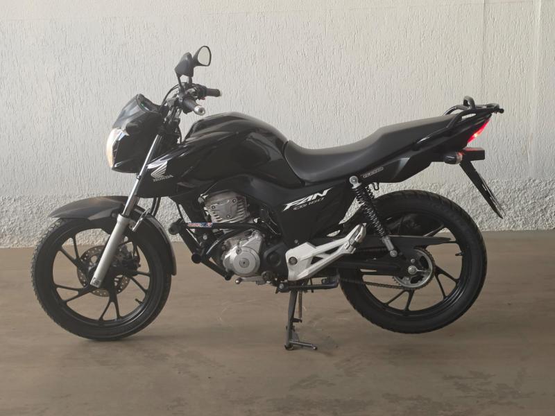 foto do CG 160 FAN 2024