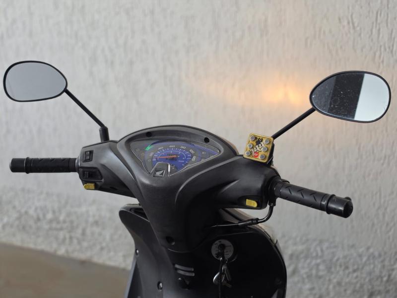 foto do BIZ 125 ES 2015