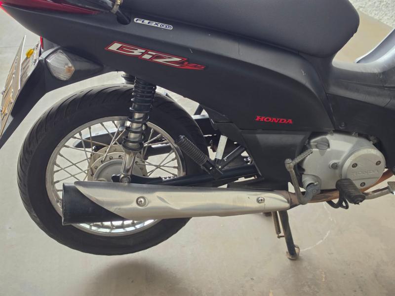 foto do BIZ 125 ES 2015