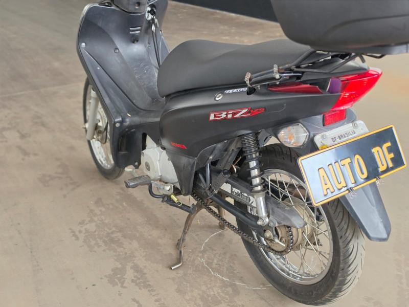foto do BIZ 125 ES 2015