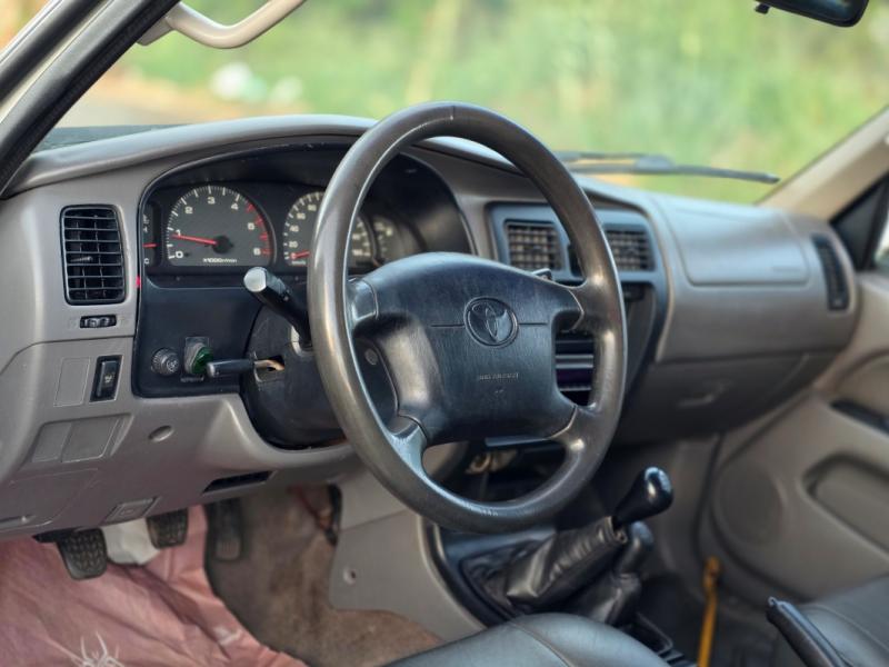 foto do HILUX SW4 D 2001