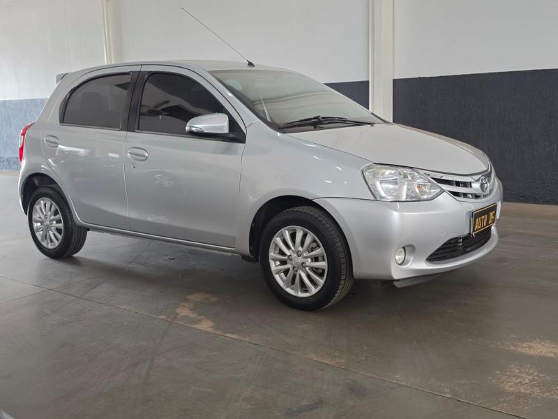 foto do ETIOS HB XLS 2016