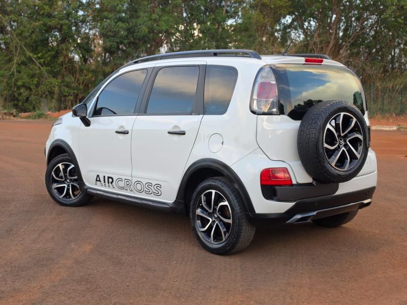 foto do C3 AIRCROSS EXCA 2015