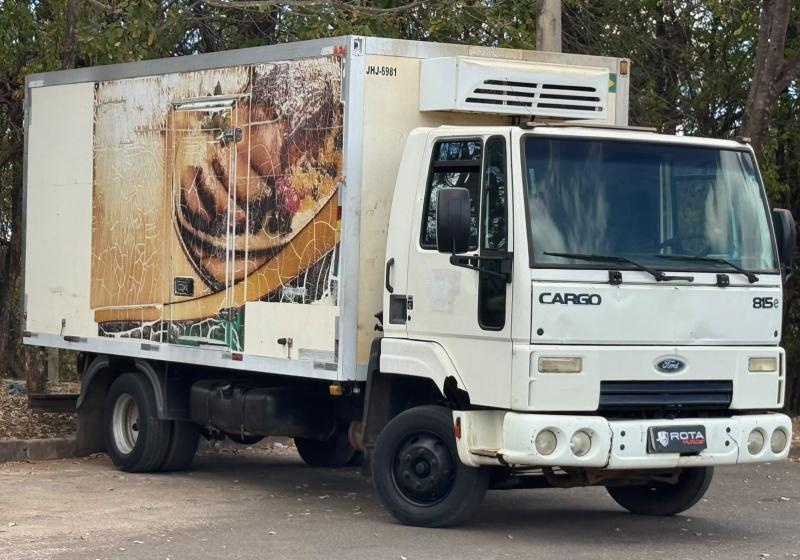 foto do CARGO 815 E 2010