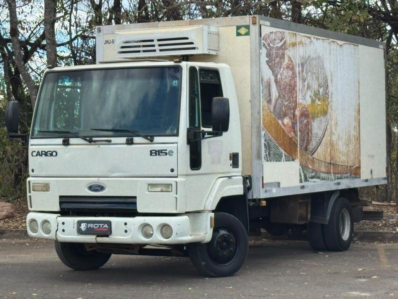 foto do CARGO 815 E 2010