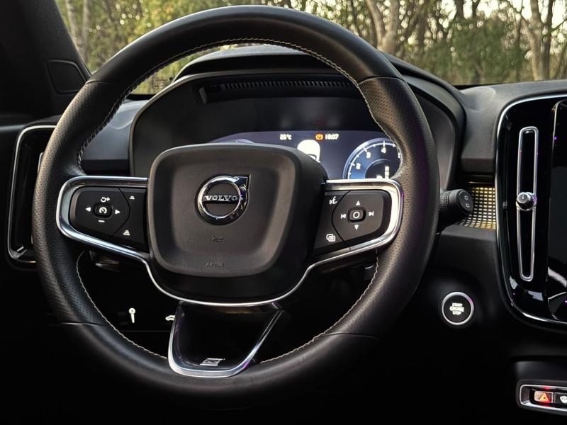 foto do VOLVO XC40 T5 R-DESIGN 2019