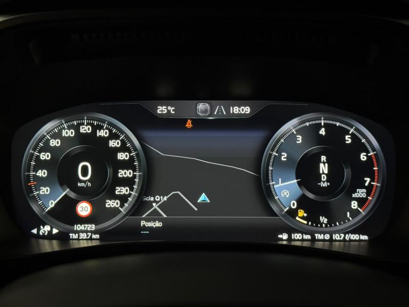 foto do VOLVO XC40 T5 R-DESIGN 2019