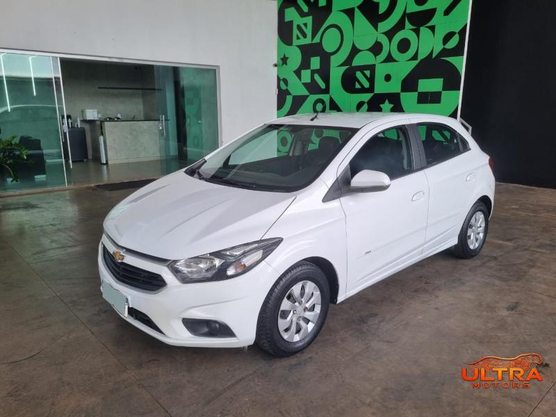 Foto do veículo CHEVROLET ONIX 1.0MT LT seminovo em Lucas do Rio Verde MT