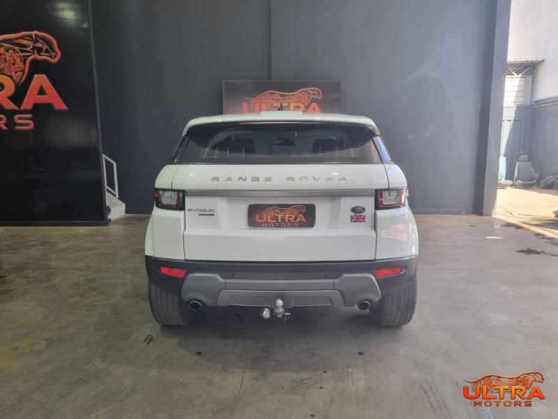foto do EVOQUE SE 2017