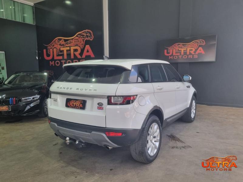 foto do EVOQUE SE 2017