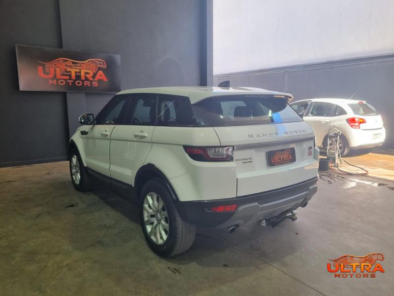 foto do EVOQUE SE 2017