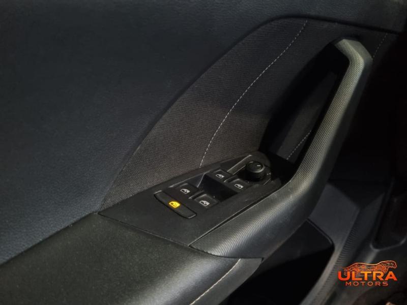 foto do T CROSS HL TSI 2025