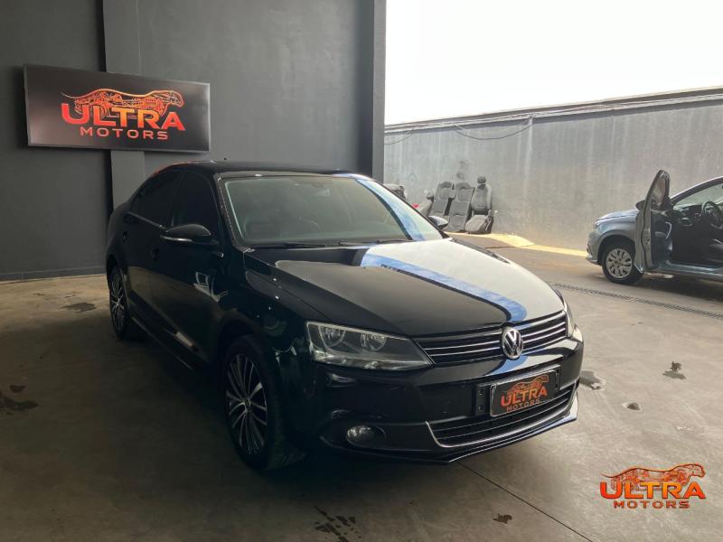 foto do JETTA 2.0T 2013