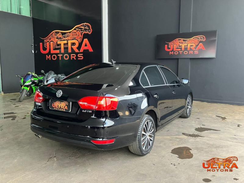 foto do JETTA 2.0T 2013