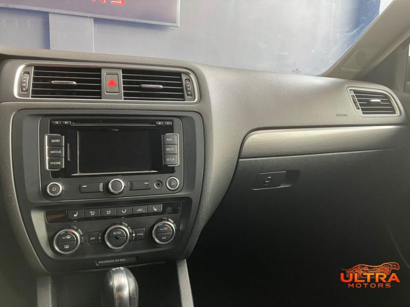 foto do JETTA 2.0T 2013