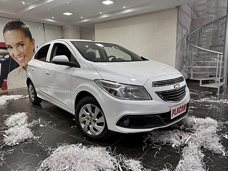 foto do ONIX JOY 1.0 8V FLEX MANUAL 2017