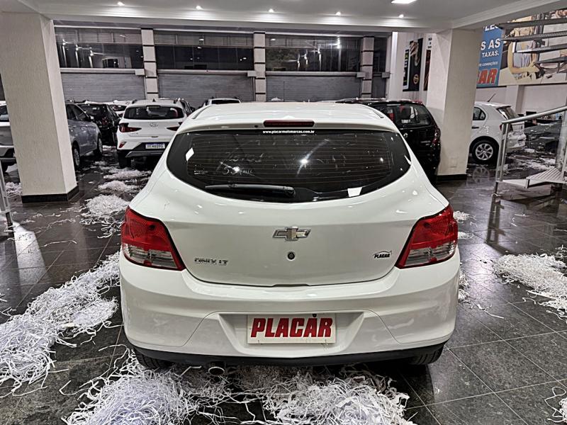 foto do ONIX JOY 1.0 8V FLEX MANUAL 2017