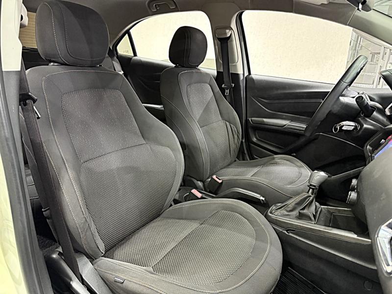 foto do ONIX JOY 1.0 8V FLEX MANUAL 2017
